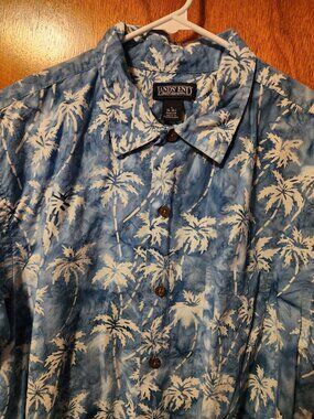 Men's Large 16-16.5 Lands' End Blue/White Palm Trees Hawaiian Short Sleeve Shirt